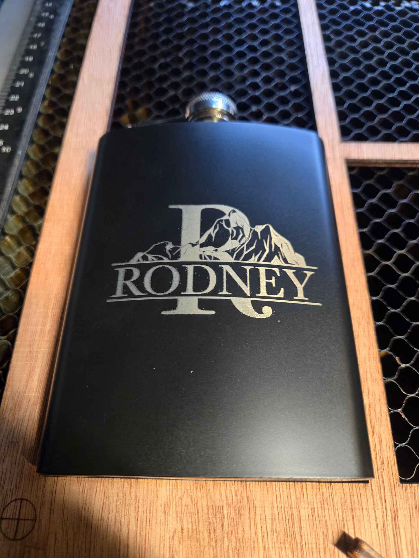 Monogrammed 8oz Stainless Steel Flask with Funnel – Engraved Hip Flask Gift (Canada)